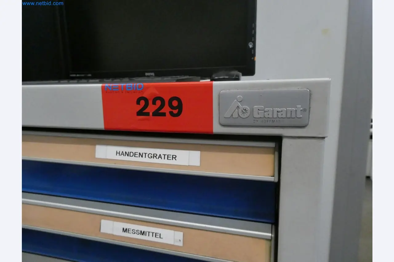 Engel Spritzgießmaschinen und Maschinen aus der Kunststoffindustrie-1