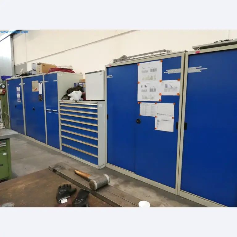 Engel Spritzgießmaschinen und Maschinen aus der Kunststoffindustrie-1