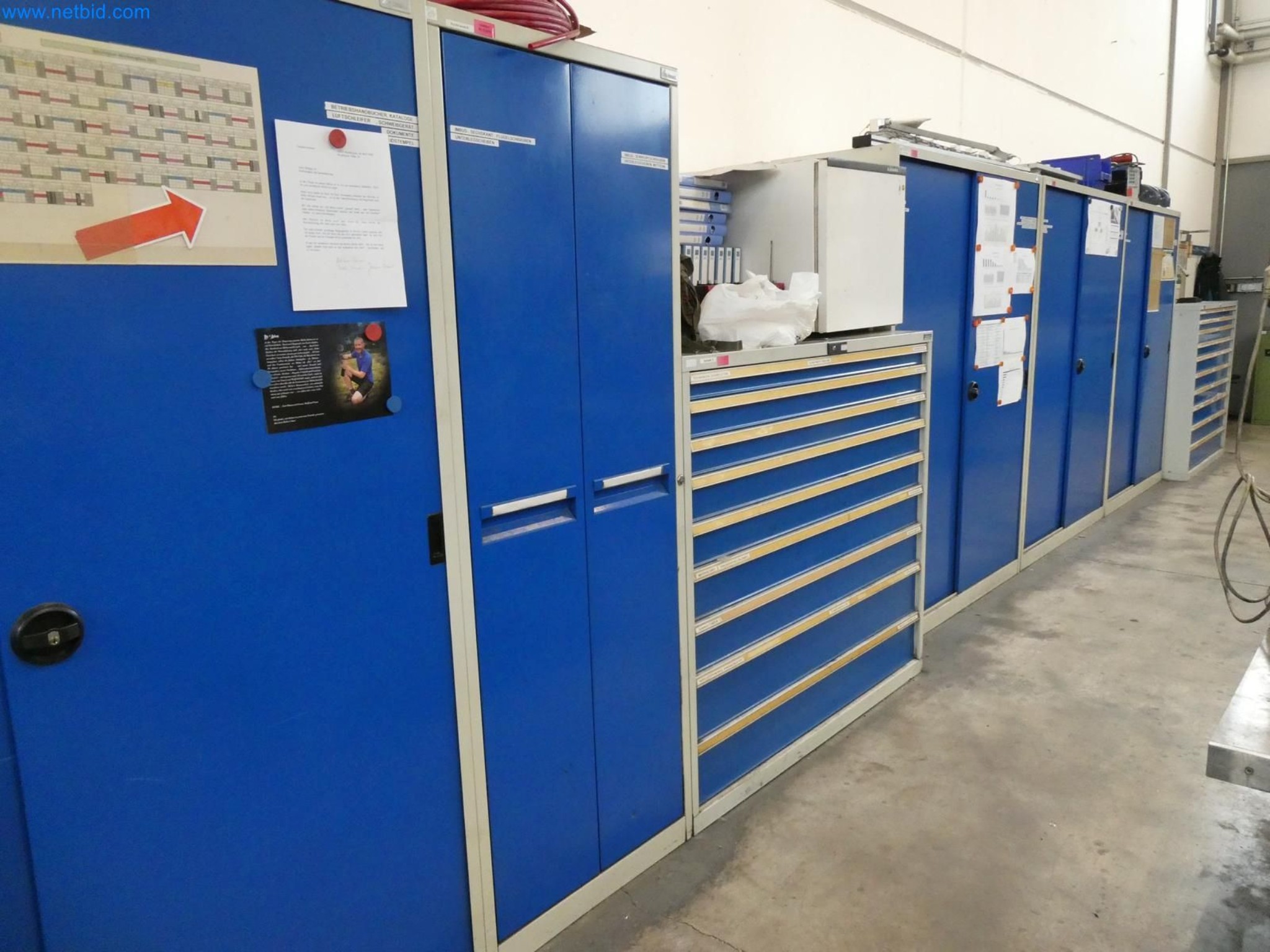 Engel Spritzgießmaschinen und Maschinen aus der Kunststoffindustrie-2