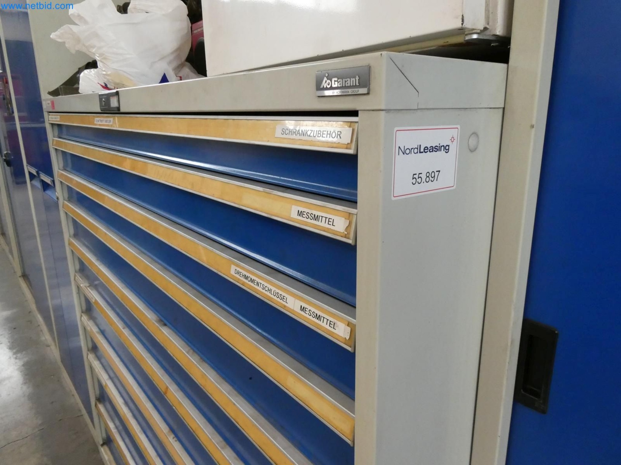 Engel Spritzgießmaschinen und Maschinen aus der Kunststoffindustrie-3