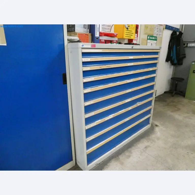 Engel Spritzgießmaschinen und Maschinen aus der Kunststoffindustrie-6