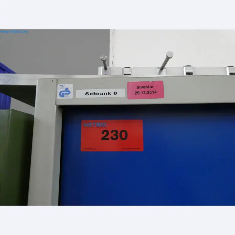 Engel Spritzgießmaschinen und Maschinen aus der Kunststoffindustrie-7