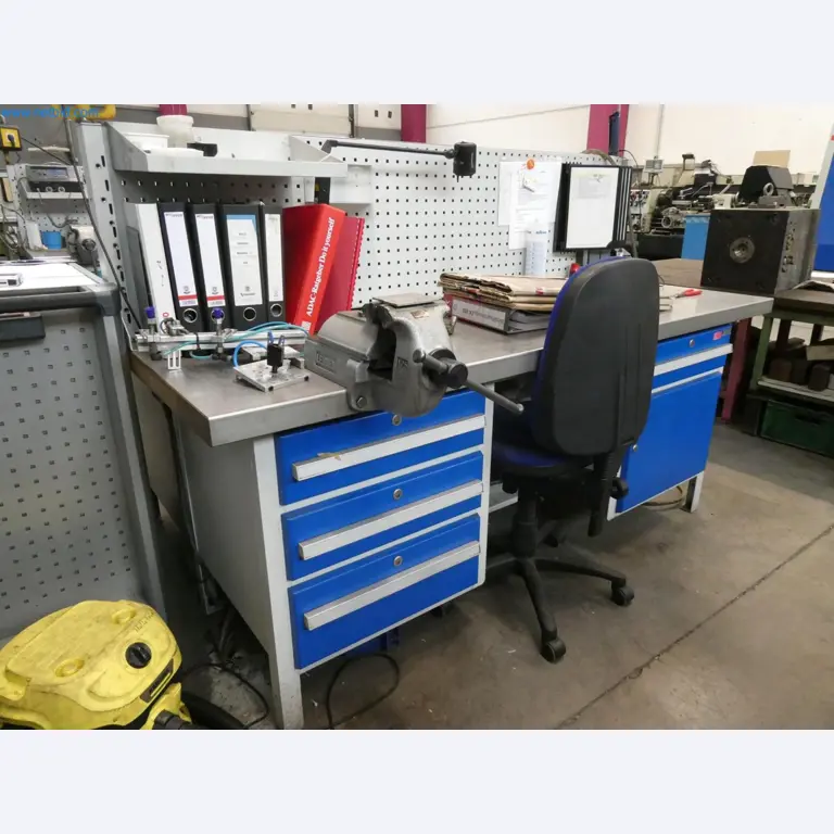 Engel Spritzgießmaschinen und Maschinen aus der Kunststoffindustrie-1