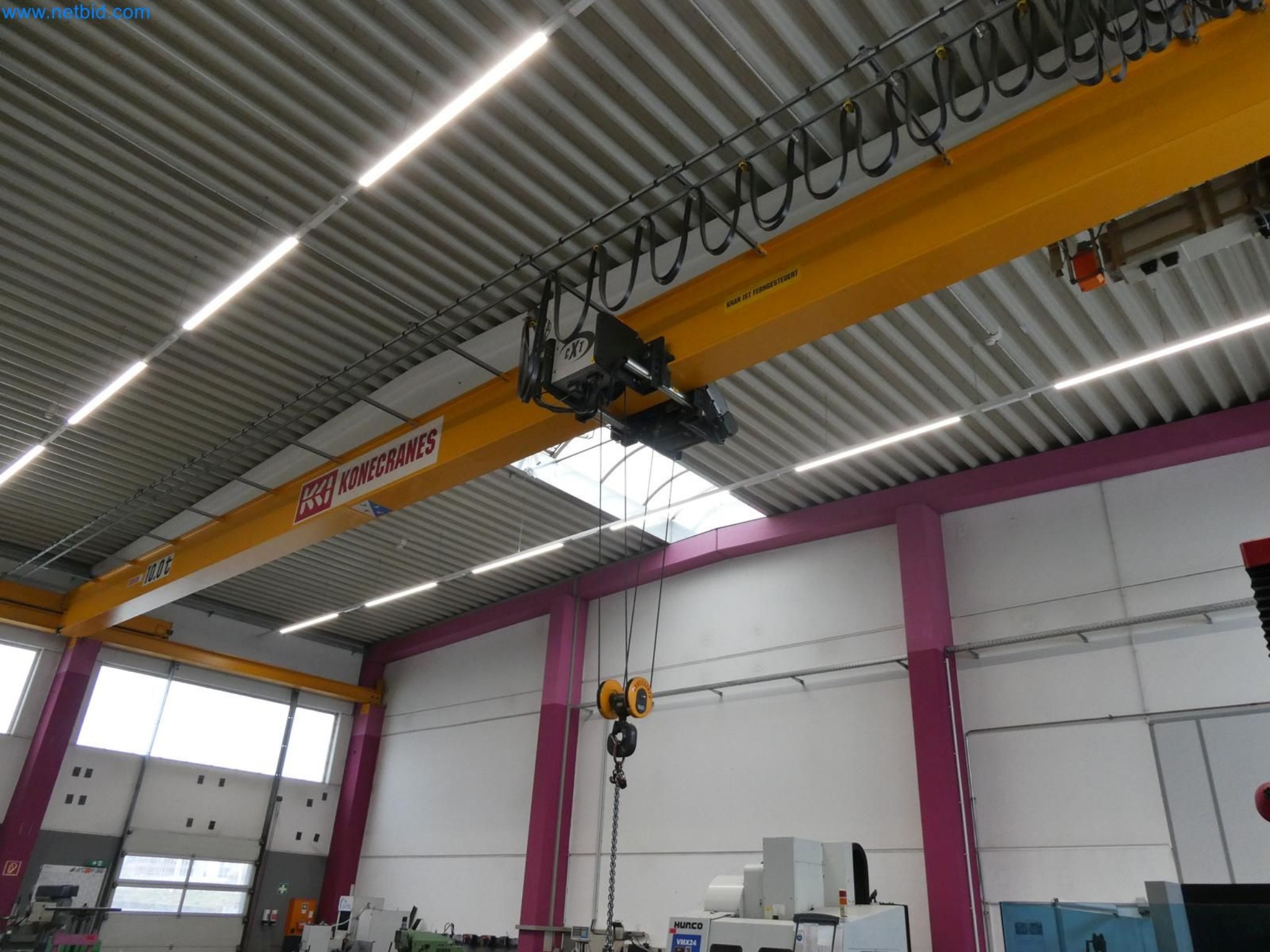 Engel Spritzgießmaschinen und Maschinen aus der Kunststoffindustrie-2