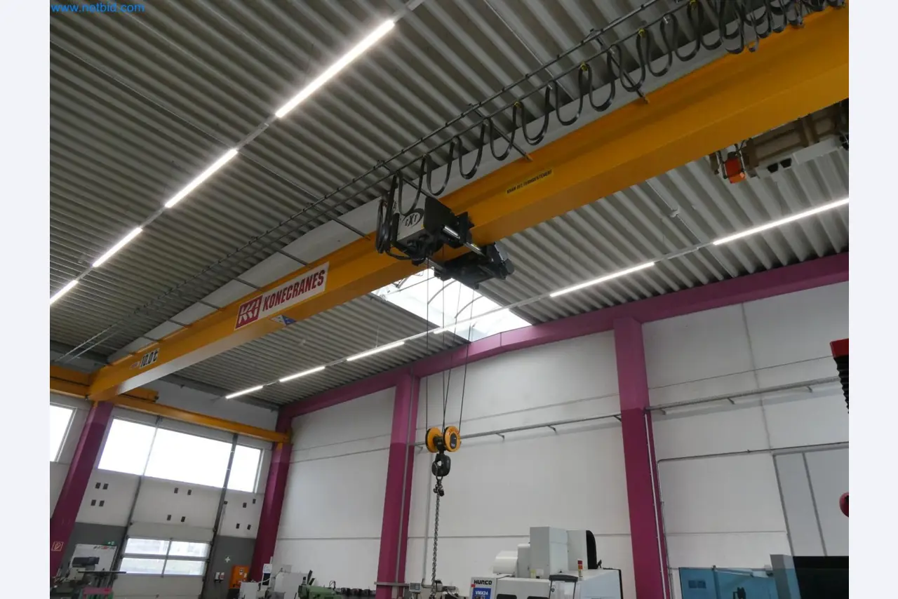 Engel Spritzgießmaschinen und Maschinen aus der Kunststoffindustrie-2