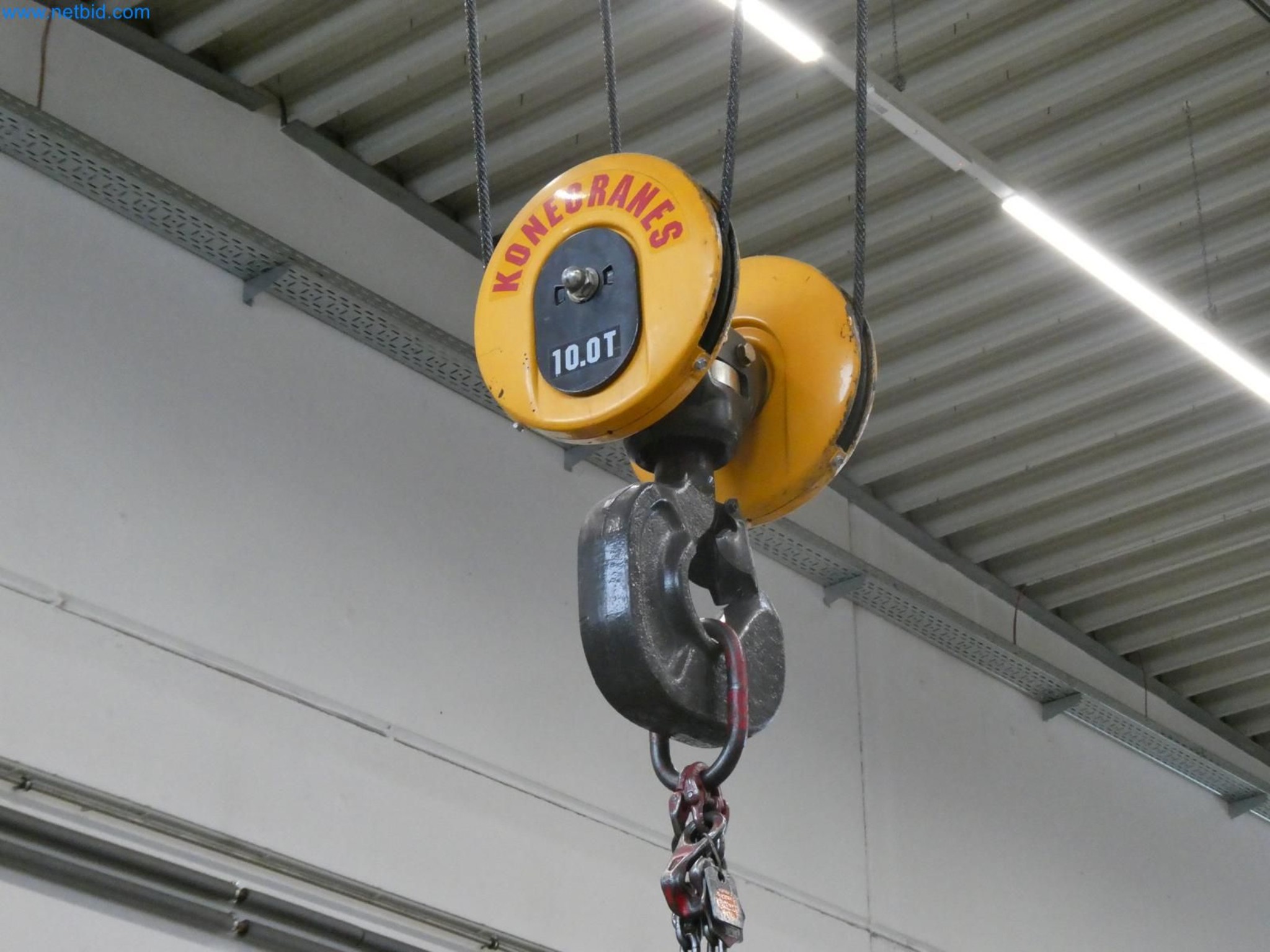 Engel Spritzgießmaschinen und Maschinen aus der Kunststoffindustrie-5