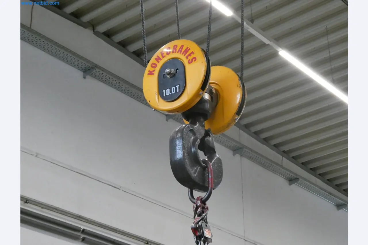 Engel Spritzgießmaschinen und Maschinen aus der Kunststoffindustrie-5