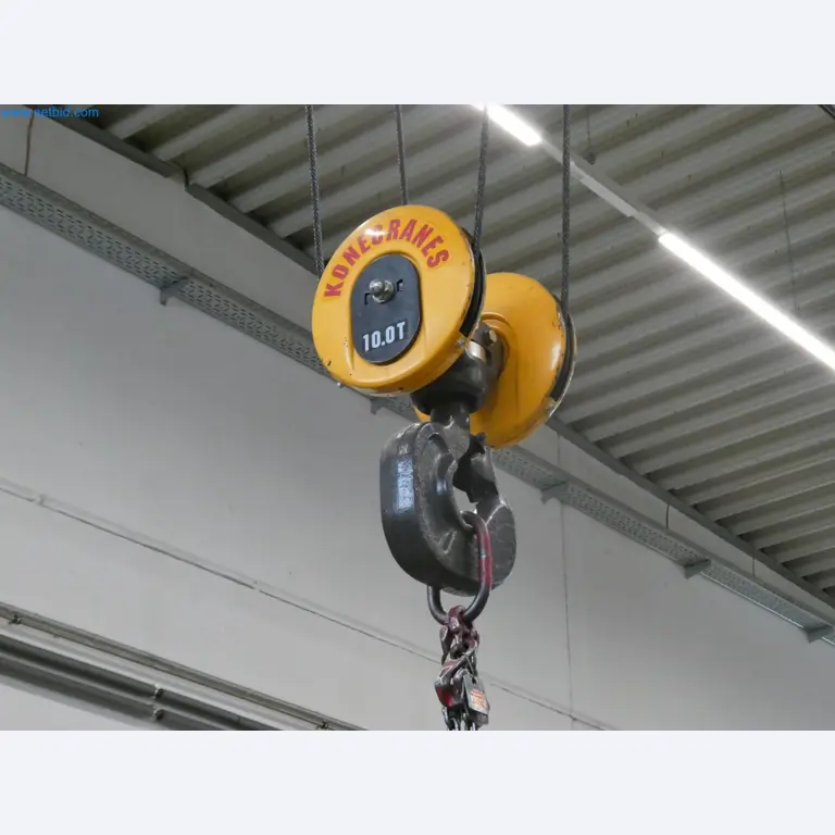 Engel Spritzgießmaschinen und Maschinen aus der Kunststoffindustrie-5