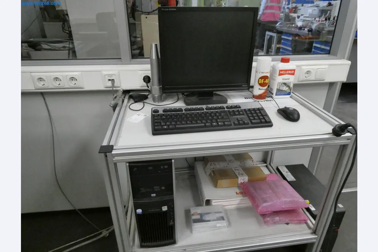 Engel Spritzgießmaschinen und Maschinen aus der Kunststoffindustrie-7