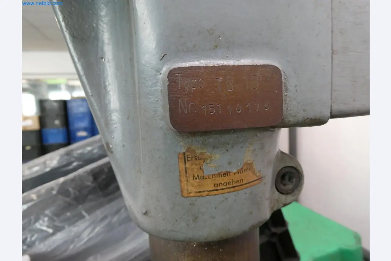 Engel Spritzgießmaschinen und Maschinen aus der Kunststoffindustrie-5