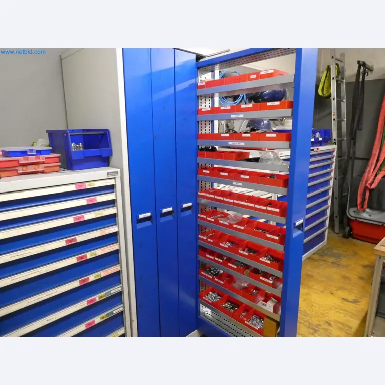 Engel Spritzgießmaschinen und Maschinen aus der Kunststoffindustrie-11