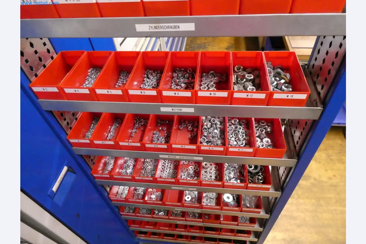 Engel Spritzgießmaschinen und Maschinen aus der Kunststoffindustrie-13