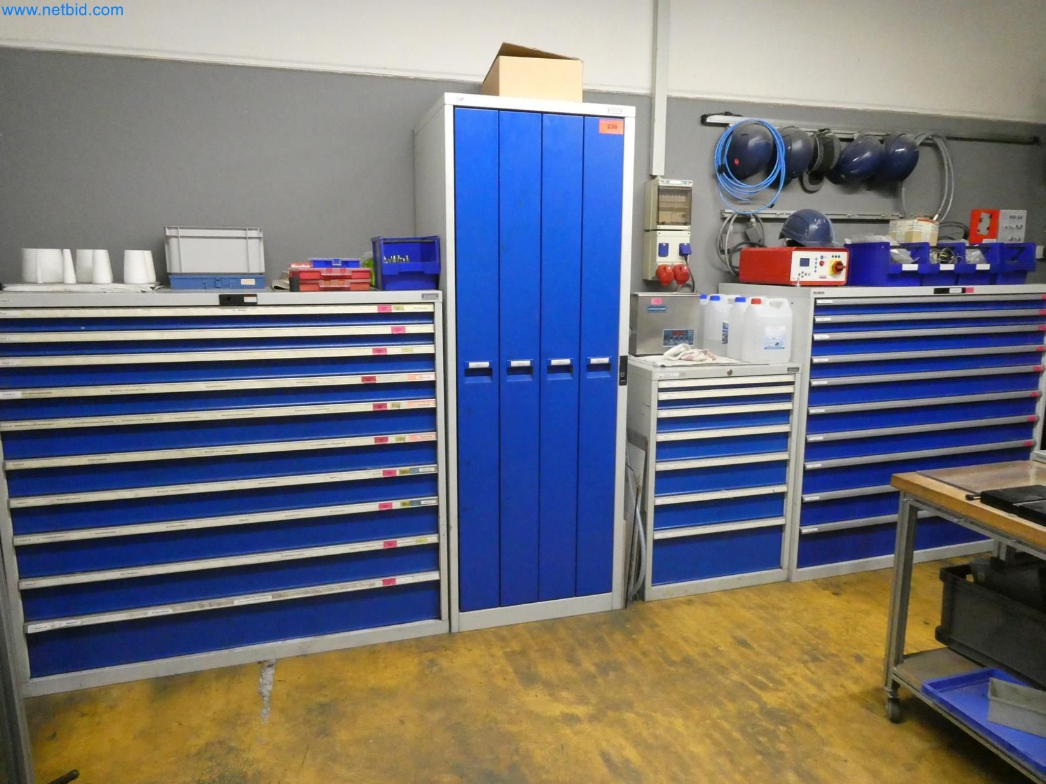 Engel Spritzgießmaschinen und Maschinen aus der Kunststoffindustrie-1