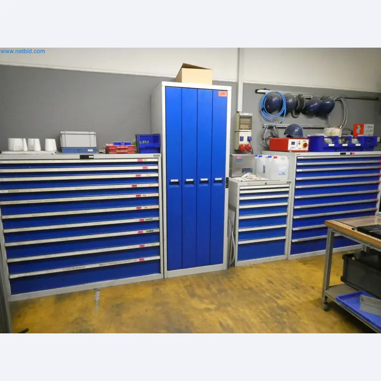 Engel Spritzgießmaschinen und Maschinen aus der Kunststoffindustrie-1