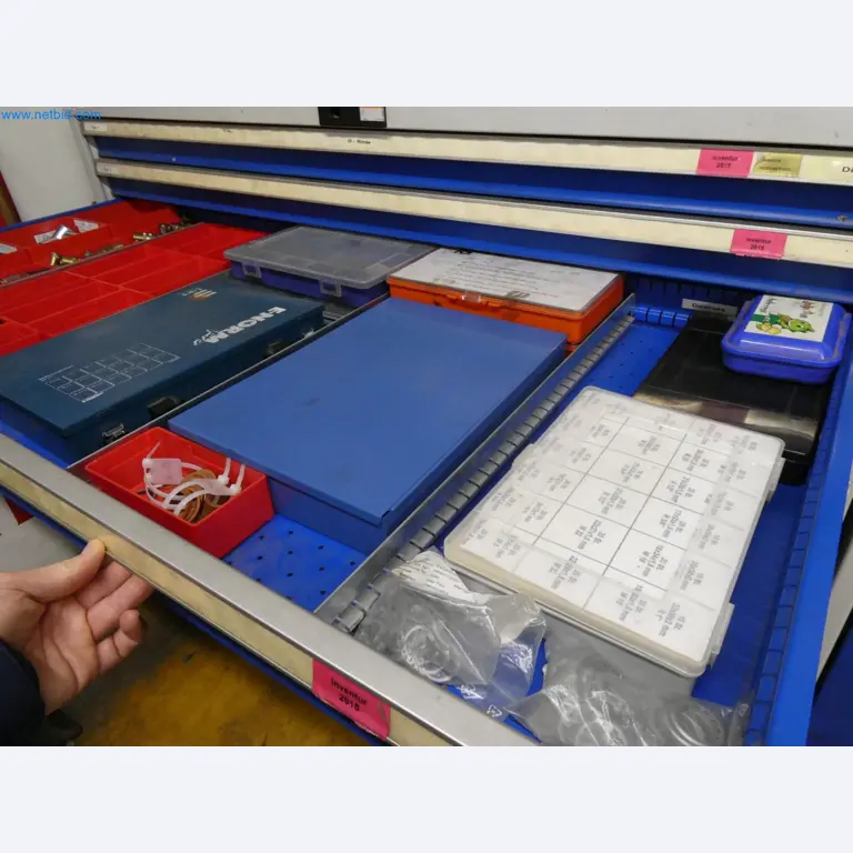 Engel Spritzgießmaschinen und Maschinen aus der Kunststoffindustrie-4