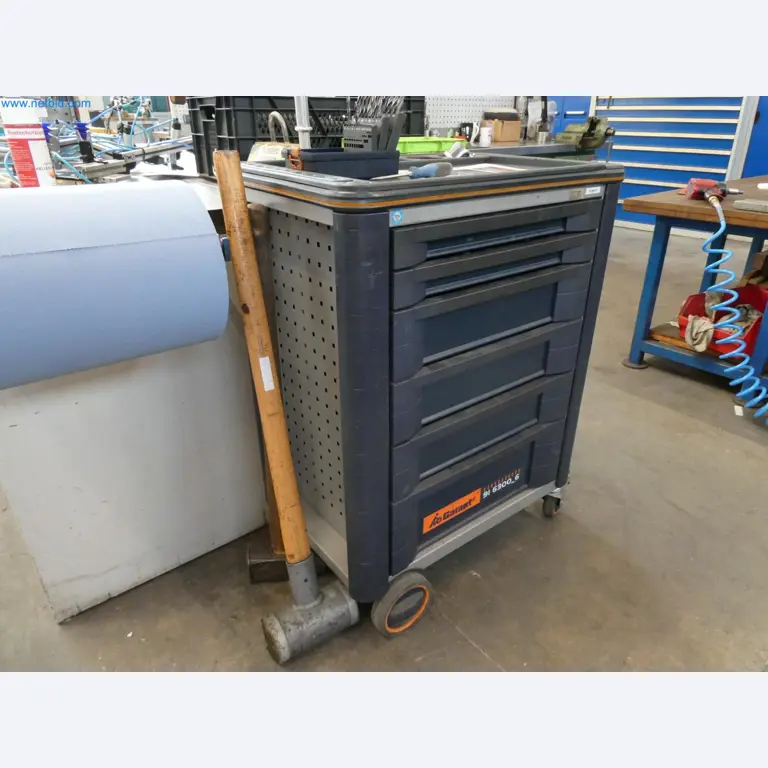 Engel Spritzgießmaschinen und Maschinen aus der Kunststoffindustrie-10