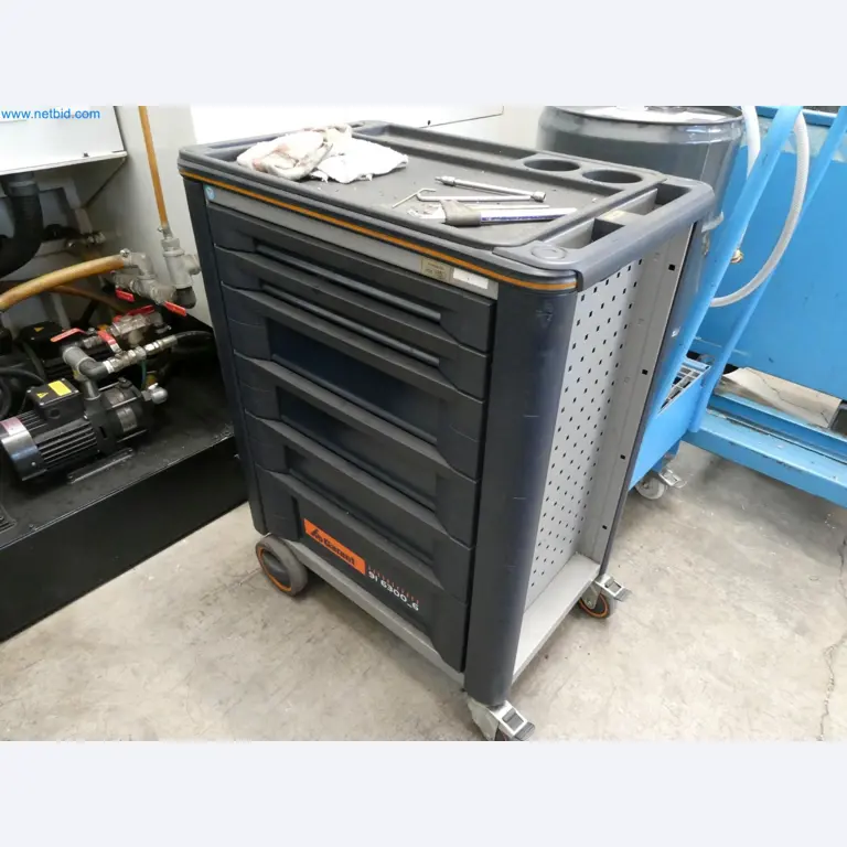 Engel Spritzgießmaschinen und Maschinen aus der Kunststoffindustrie-13