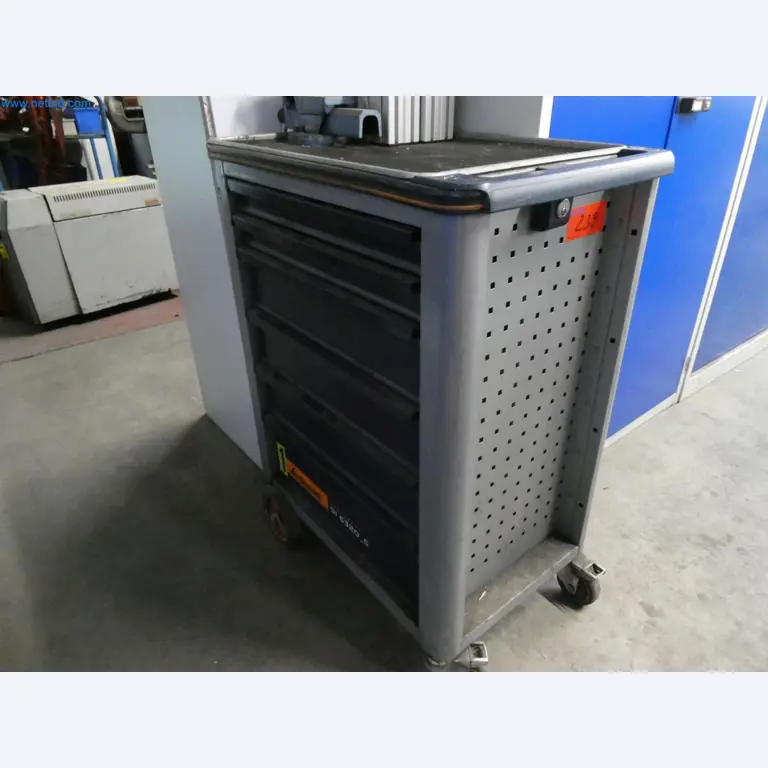 Engel Spritzgießmaschinen und Maschinen aus der Kunststoffindustrie-21