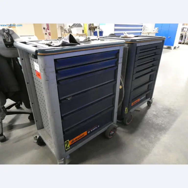 Engel Spritzgießmaschinen und Maschinen aus der Kunststoffindustrie-2