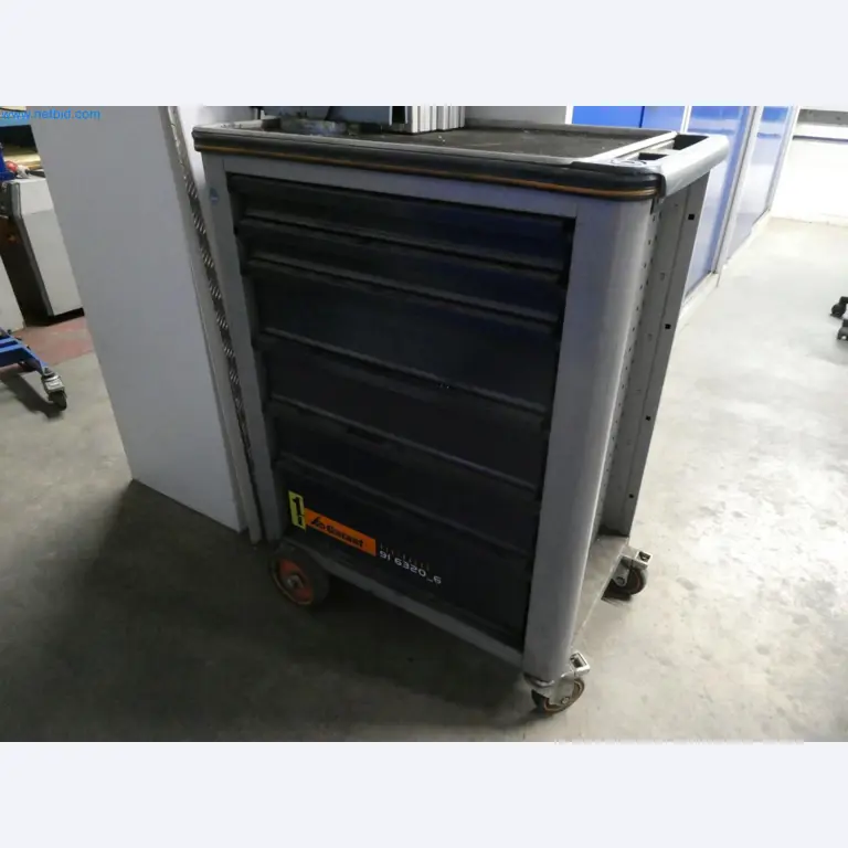 Engel Spritzgießmaschinen und Maschinen aus der Kunststoffindustrie-3