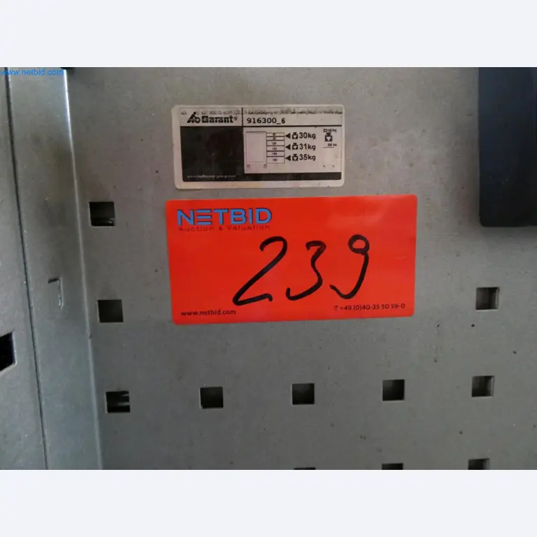 Engel Spritzgießmaschinen und Maschinen aus der Kunststoffindustrie-7