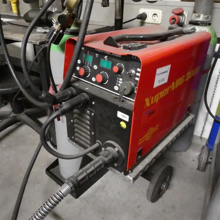 Schutzgas-Schweißgerät EC Xupermig 3000