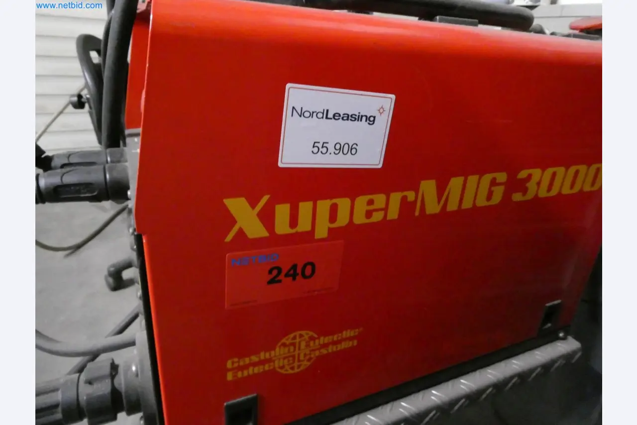 Engel Spritzgießmaschinen und Maschinen aus der Kunststoffindustrie-4