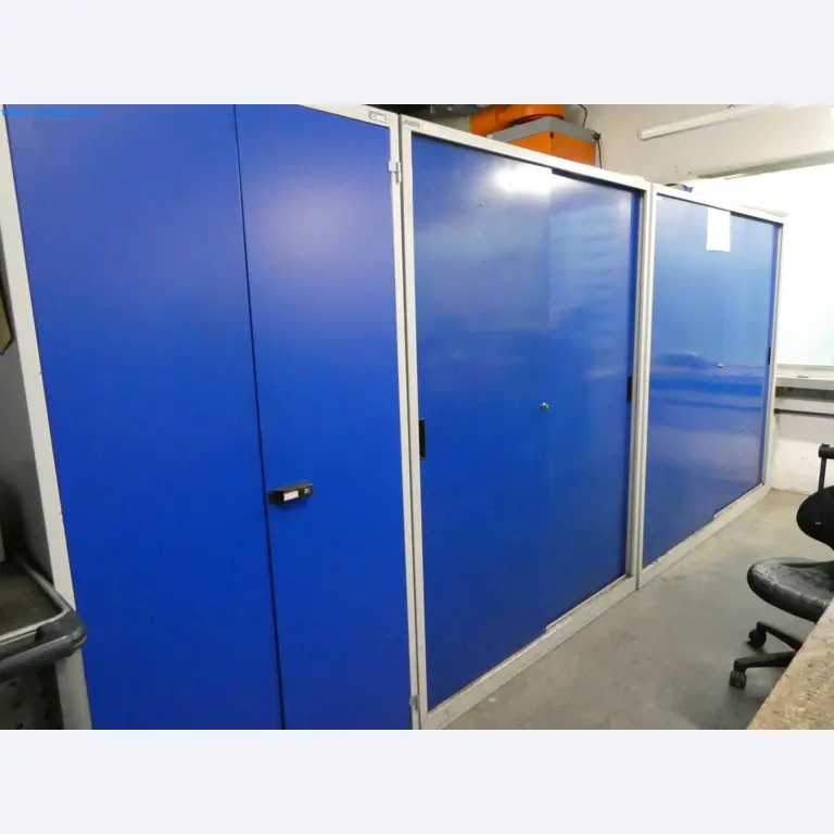 Engel Spritzgießmaschinen und Maschinen aus der Kunststoffindustrie-12