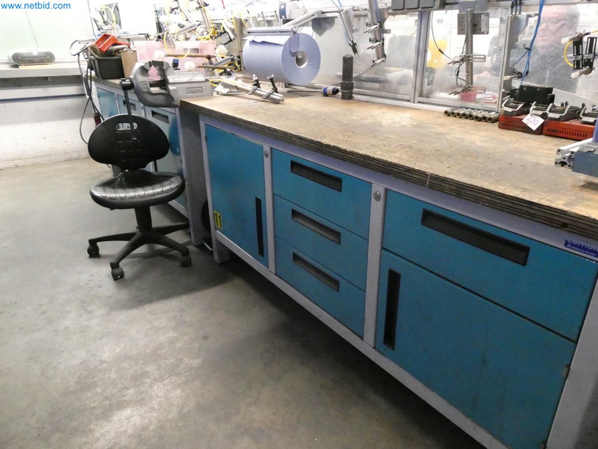 Engel Spritzgießmaschinen und Maschinen aus der Kunststoffindustrie-7