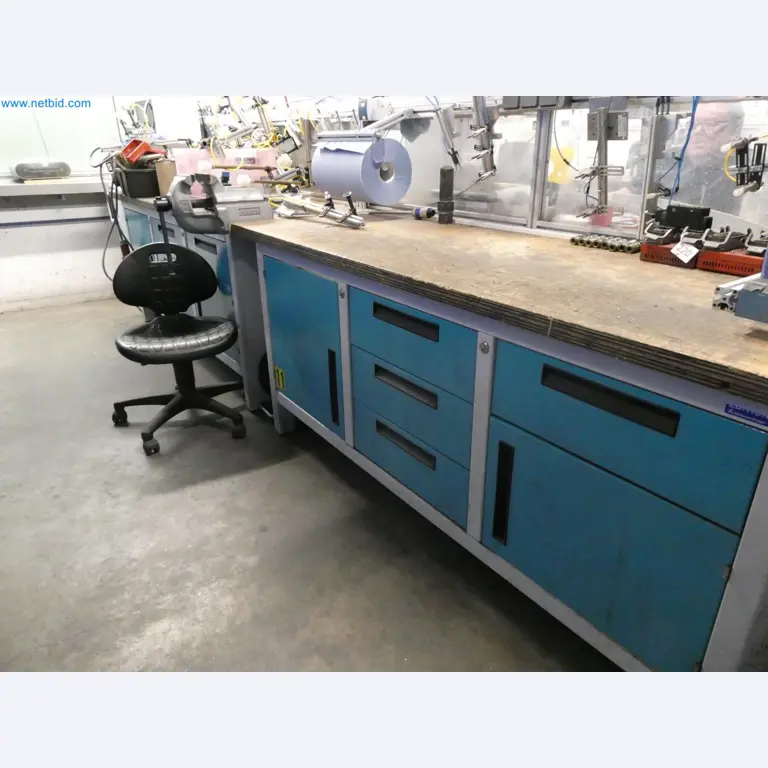 Engel Spritzgießmaschinen und Maschinen aus der Kunststoffindustrie-7