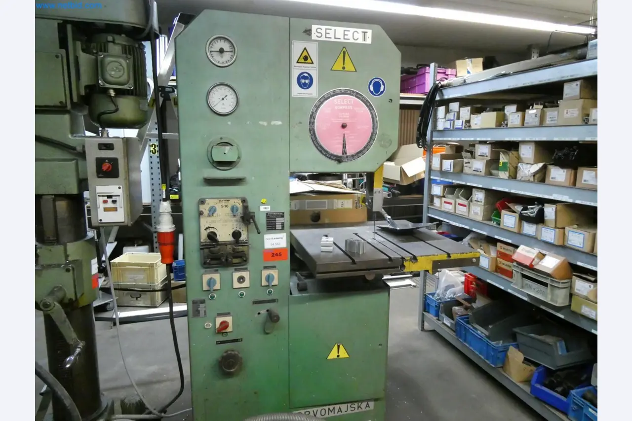 Engel Spritzgießmaschinen und Maschinen aus der Kunststoffindustrie-2