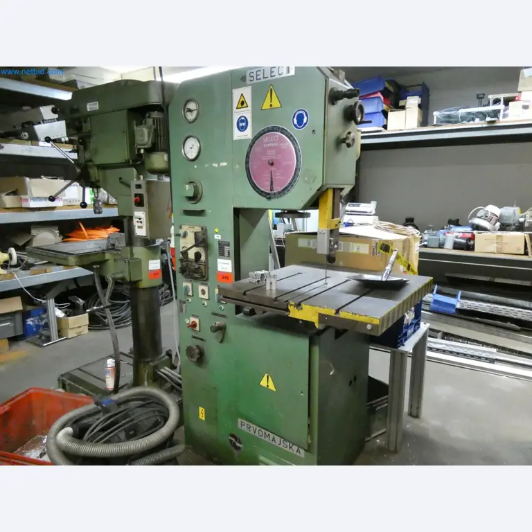 Engel Spritzgießmaschinen und Maschinen aus der Kunststoffindustrie-3