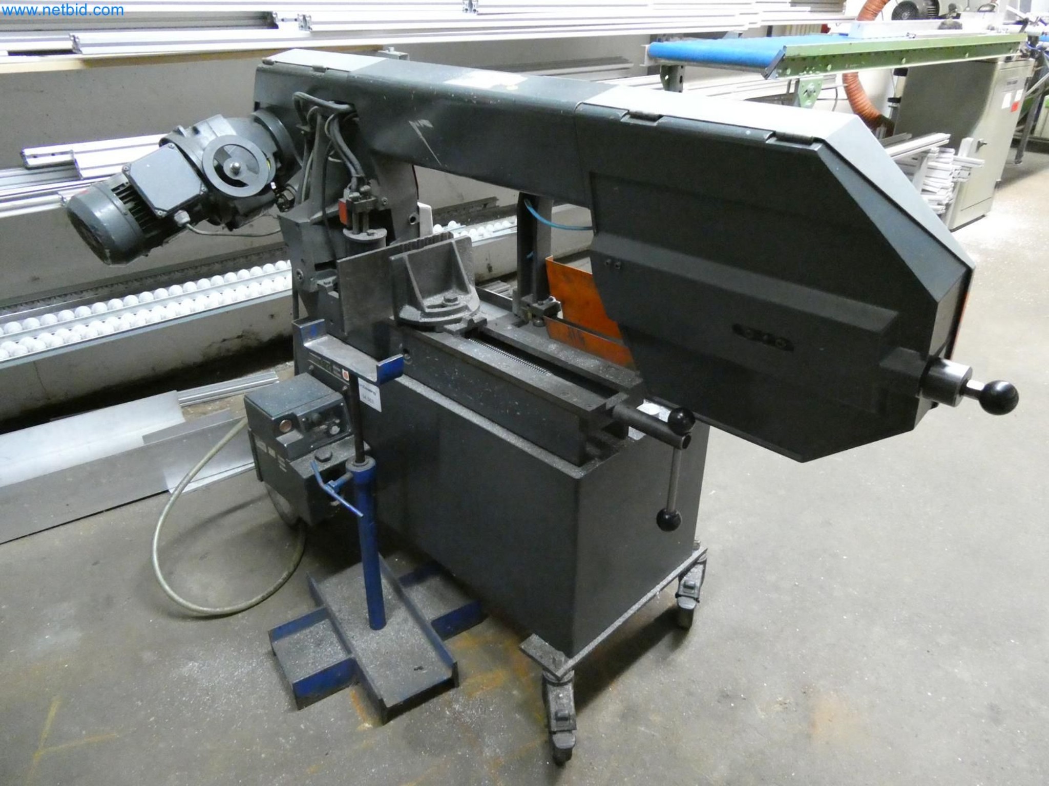 Engel Spritzgießmaschinen und Maschinen aus der Kunststoffindustrie-1