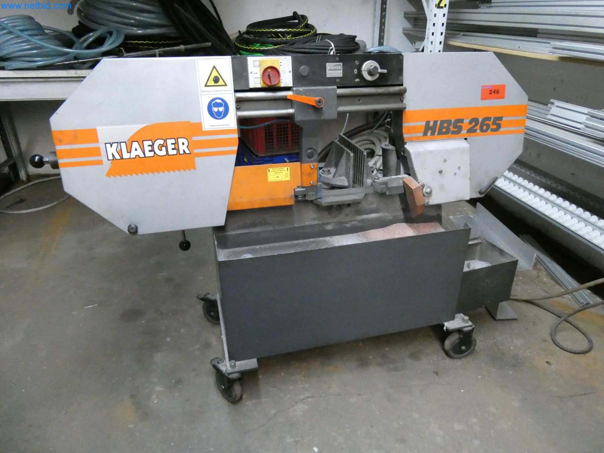 Engel Spritzgießmaschinen und Maschinen aus der Kunststoffindustrie-2