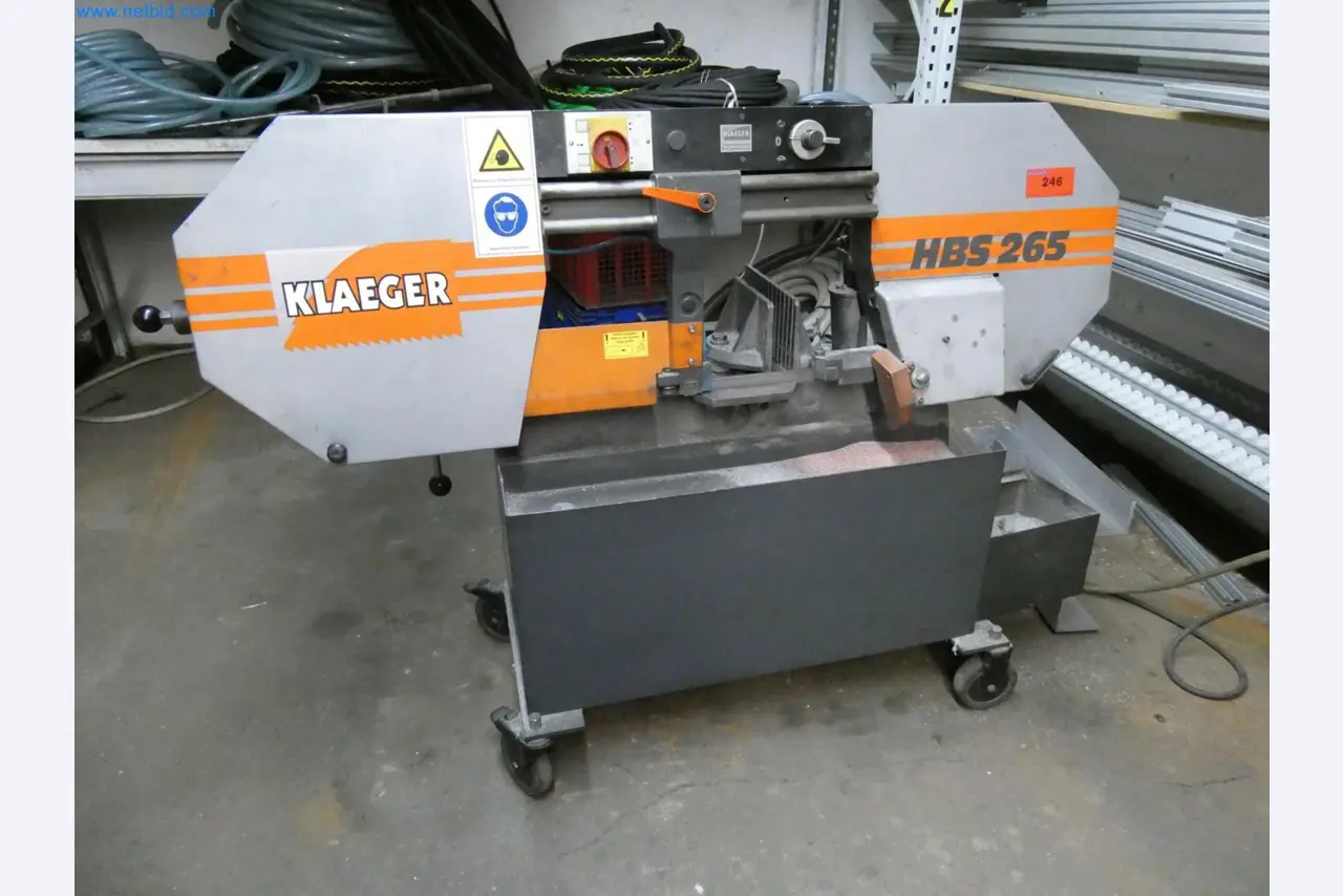 Engel Spritzgießmaschinen und Maschinen aus der Kunststoffindustrie-2