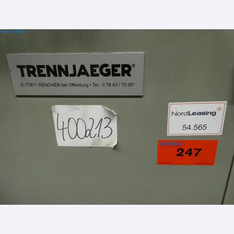 Engel Spritzgießmaschinen und Maschinen aus der Kunststoffindustrie-4