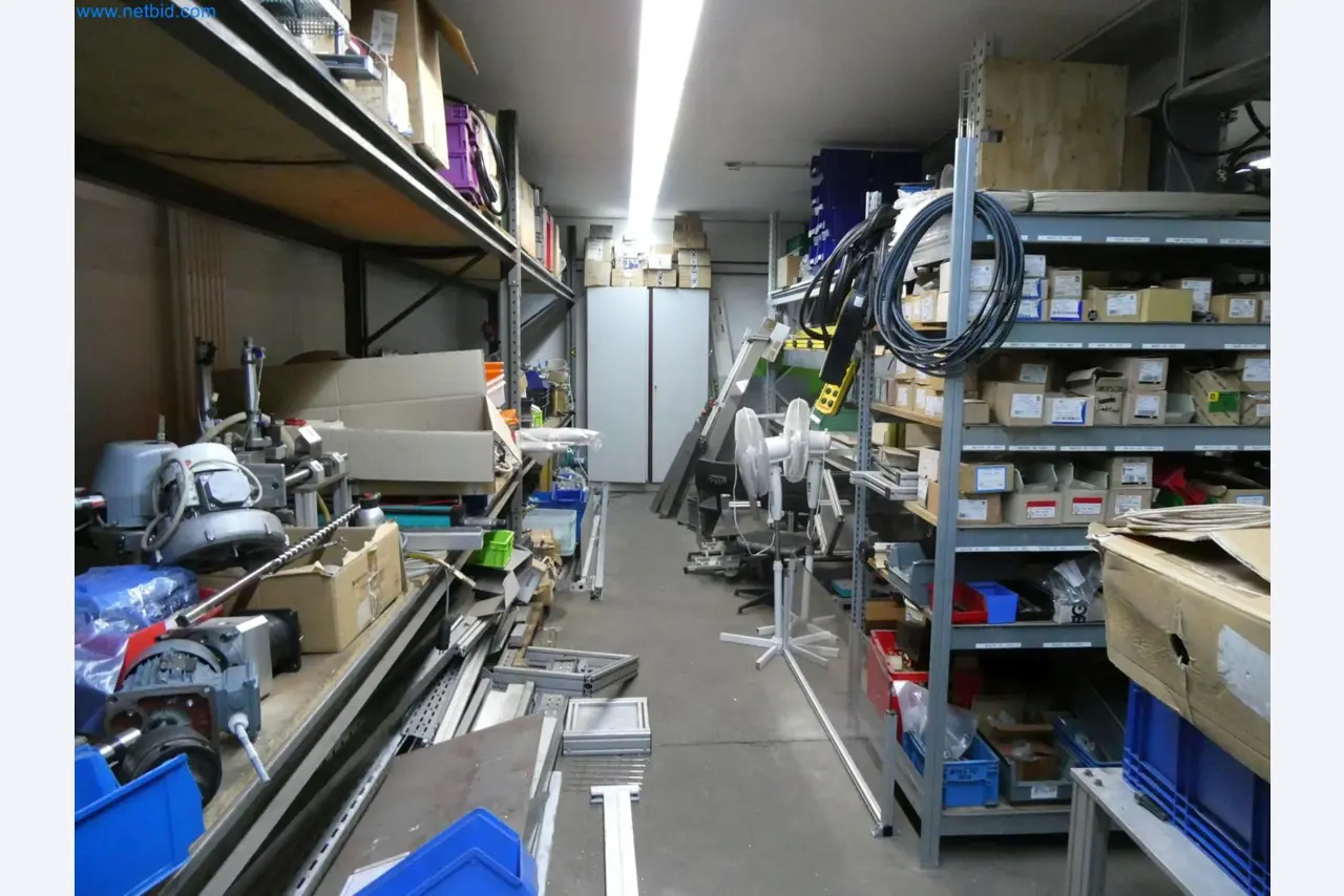 Engel Spritzgießmaschinen und Maschinen aus der Kunststoffindustrie-4