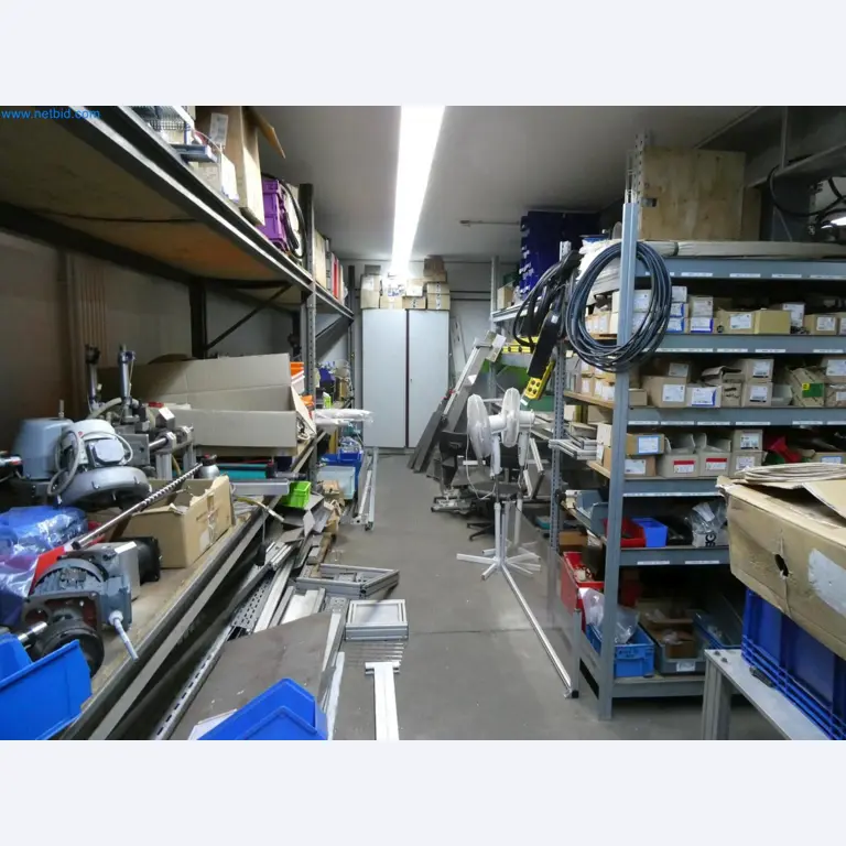 Engel Spritzgießmaschinen und Maschinen aus der Kunststoffindustrie-4