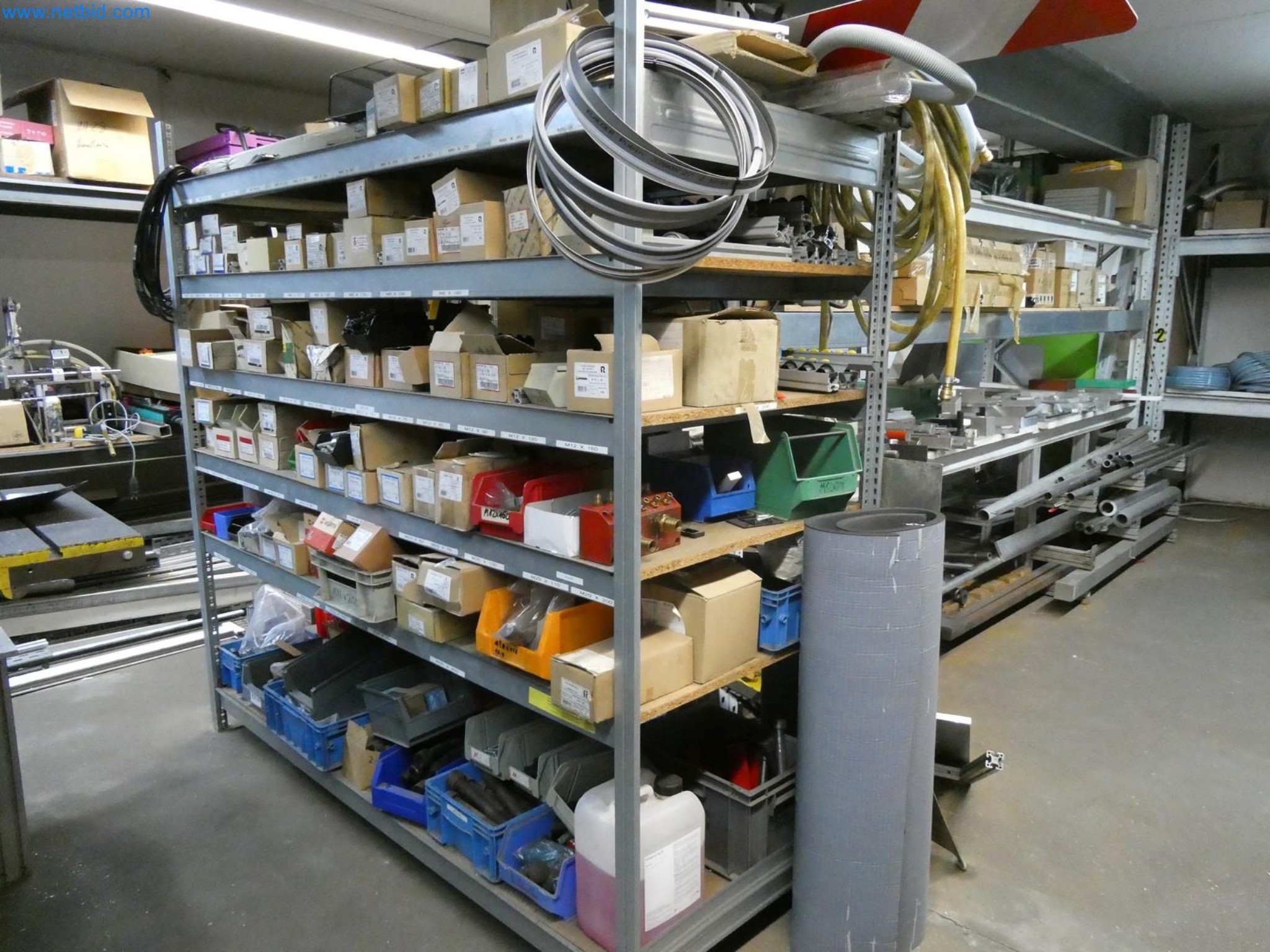 Engel Spritzgießmaschinen und Maschinen aus der Kunststoffindustrie-6