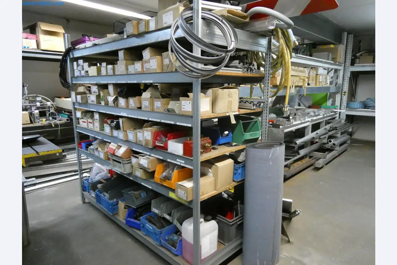 Engel Spritzgießmaschinen und Maschinen aus der Kunststoffindustrie-6