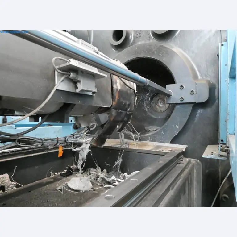 Engel Spritzgießmaschinen und Maschinen aus der Kunststoffindustrie-12