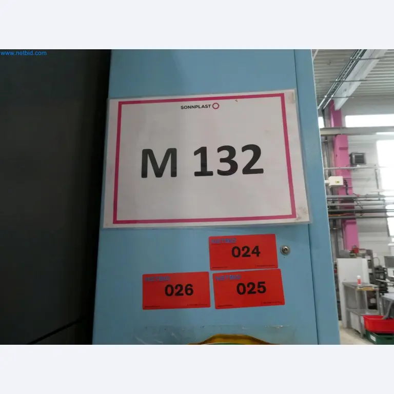 Engel Spritzgießmaschinen und Maschinen aus der Kunststoffindustrie-16