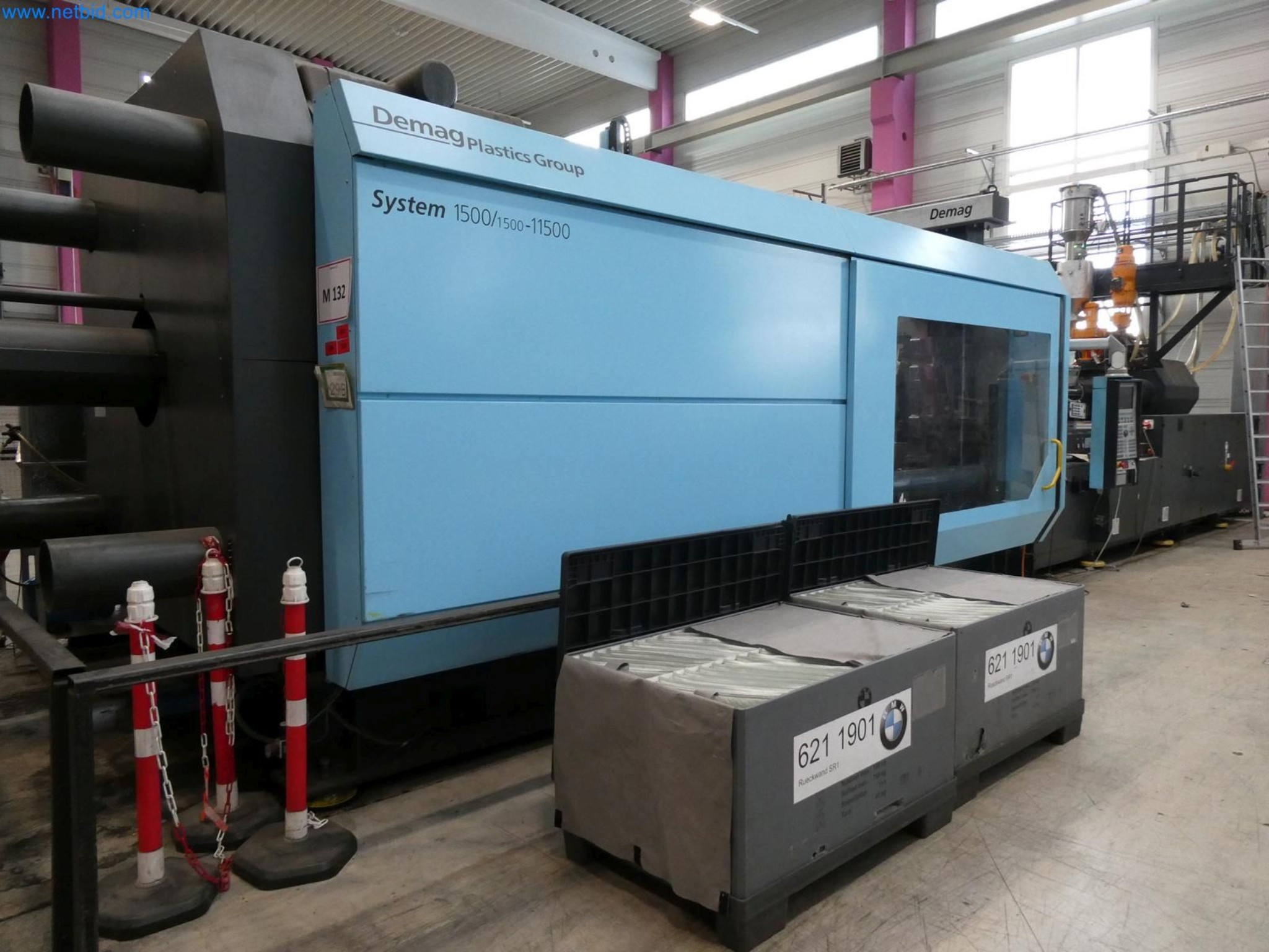 Engel Spritzgießmaschinen und Maschinen aus der Kunststoffindustrie-2