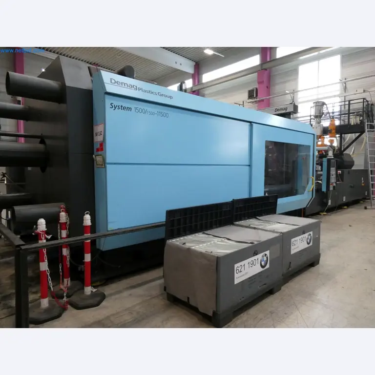 Engel Spritzgießmaschinen und Maschinen aus der Kunststoffindustrie-2