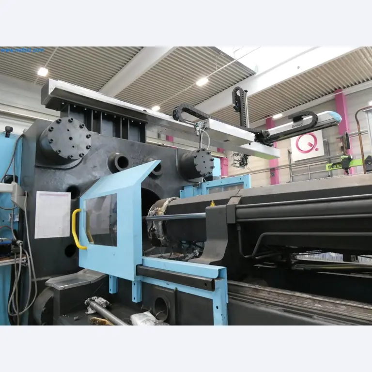 Engel Spritzgießmaschinen und Maschinen aus der Kunststoffindustrie-7