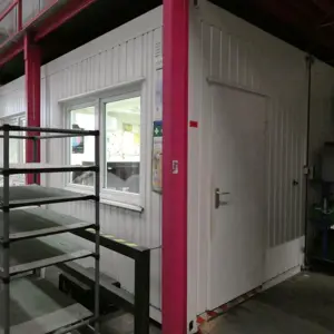 Instalação de contentores-escritório (QFB)