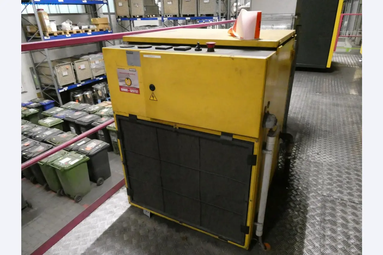 Engel Spritzgießmaschinen und Maschinen aus der Kunststoffindustrie-4