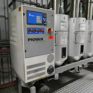 Granulattrocknungs- und förderanlage Piovan DSN524HE