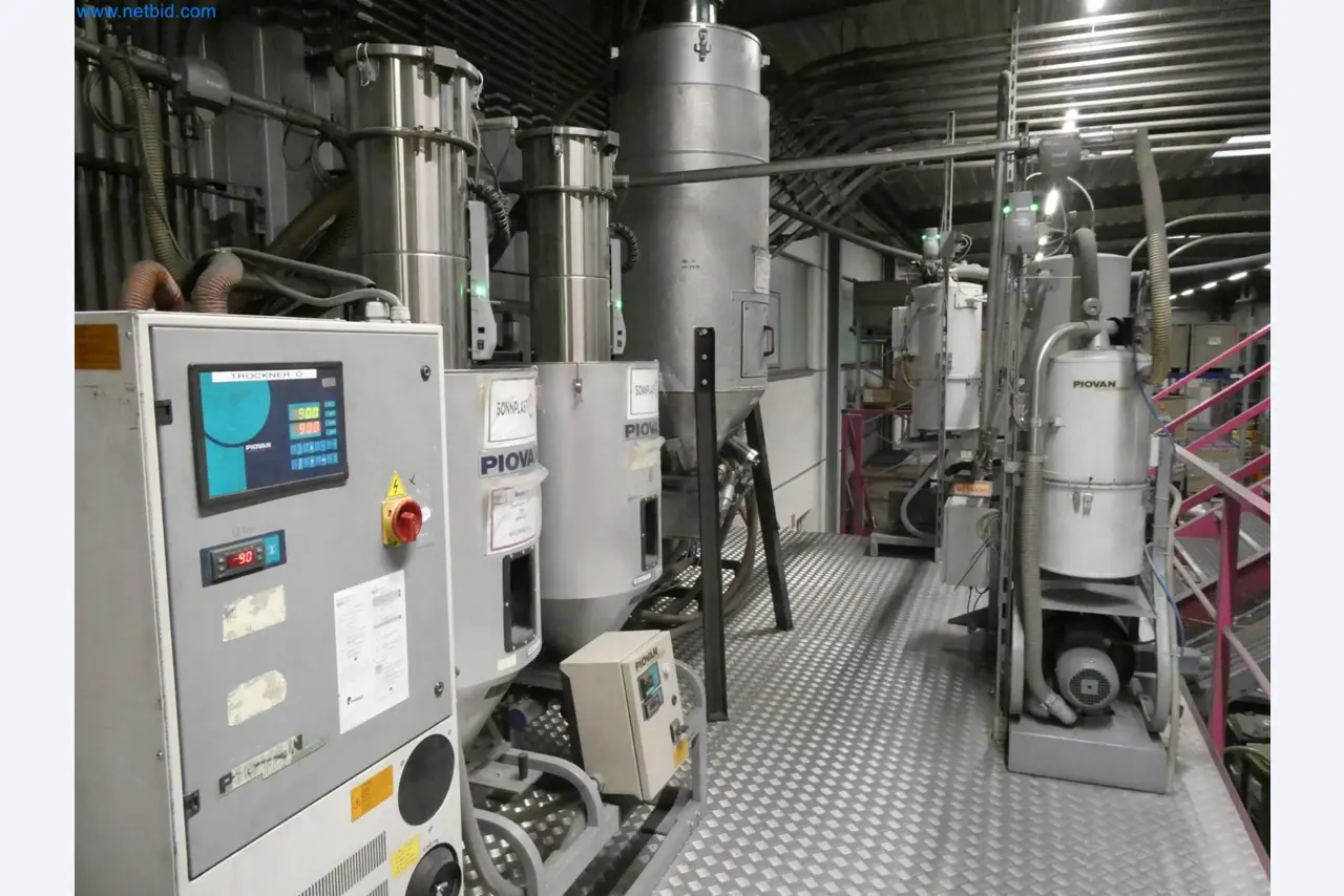 Engel Spritzgießmaschinen und Maschinen aus der Kunststoffindustrie-10