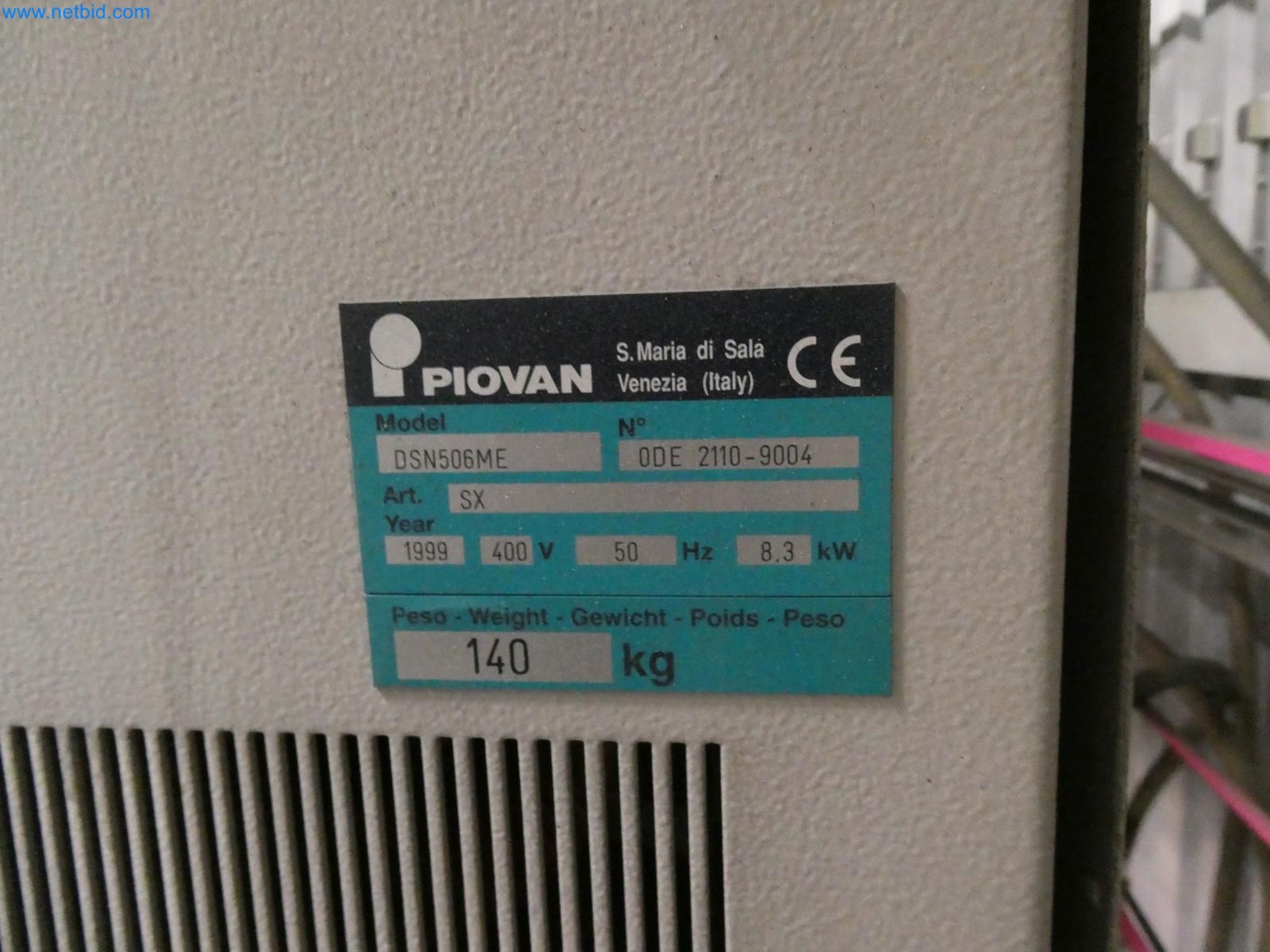 Engel Spritzgießmaschinen und Maschinen aus der Kunststoffindustrie-1